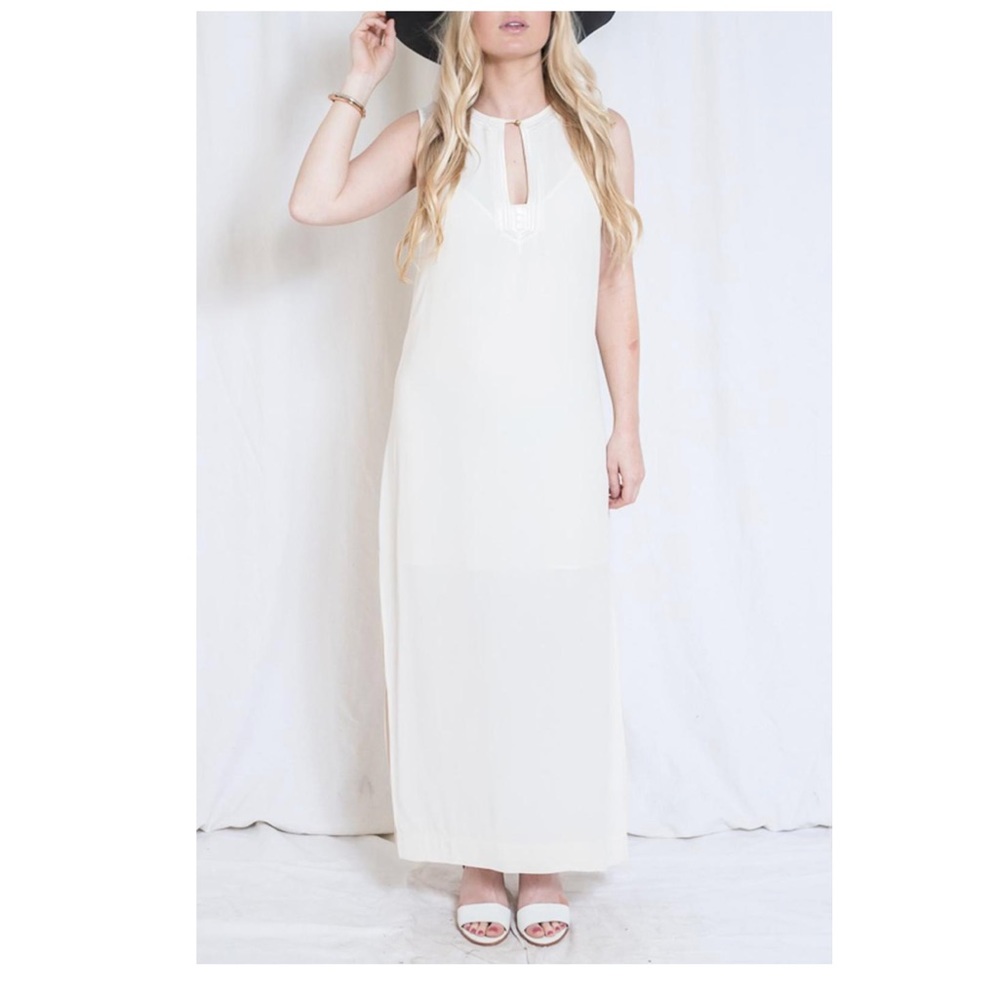 Cynthia Vincent(2 sizes) Jalaba Dress